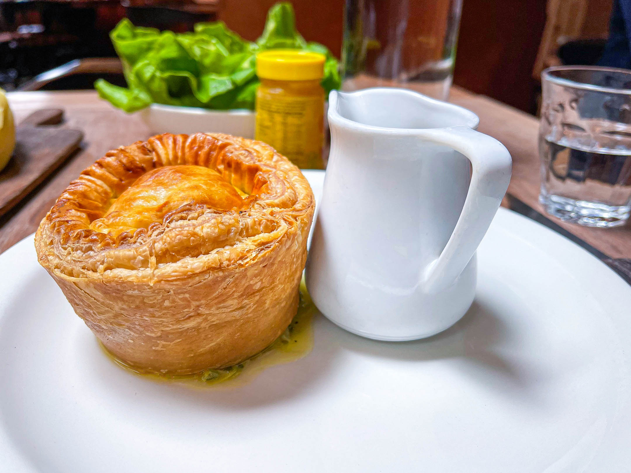 27.03.2024 The Pelican London Chicken Pie 4